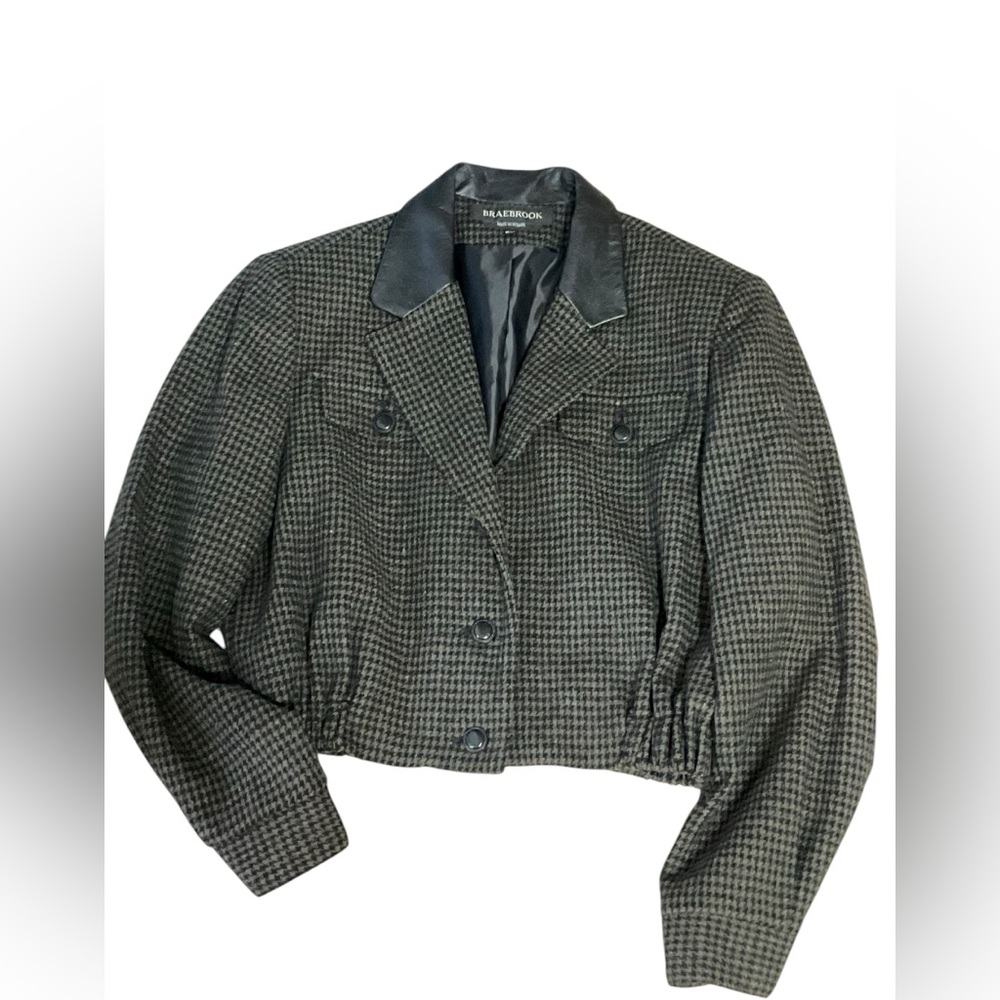 Braebrook Vintage wool houndstooth blazer leather collar & a cinched waist. 9/10 - Picture 3 of 15